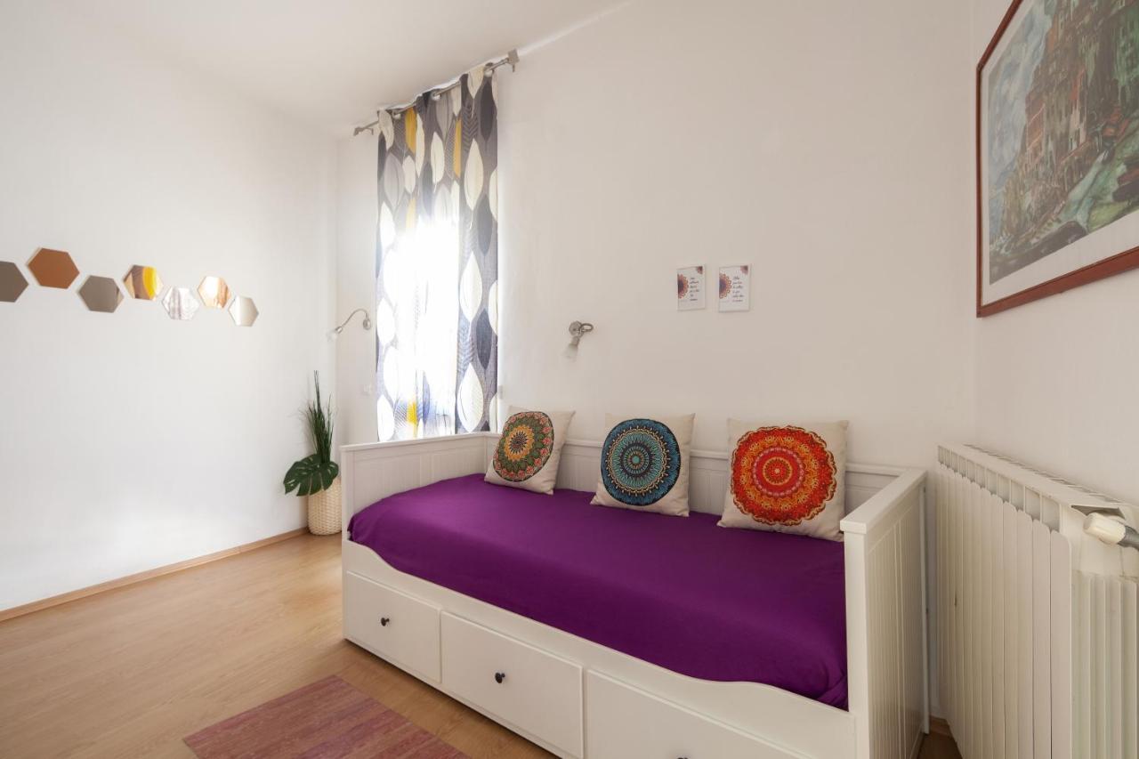 Shanti 1 - Terrace Apartment Рио Маджоре Екстериор снимка